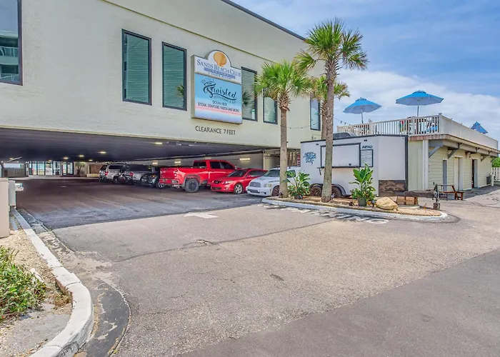 Myrtle Beach Oceanfront Condo With Resort Perks!
